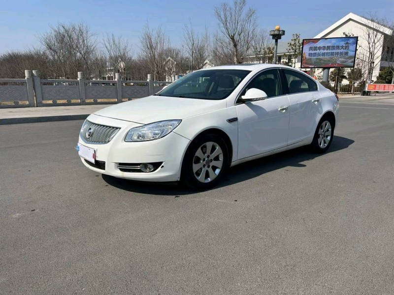 徐州12年别克君威3