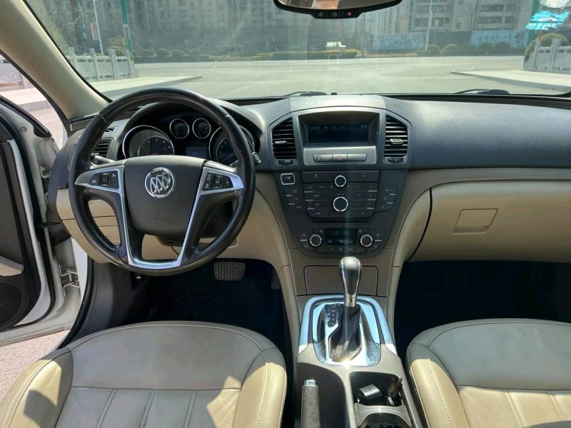 徐州12年别克君威7