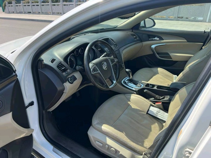 徐州12年别克君威9