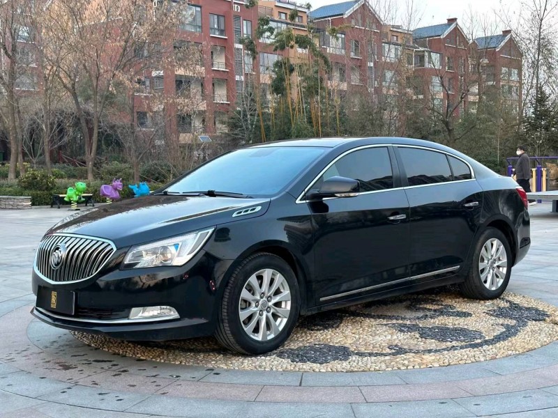 青岛14年别克君越8