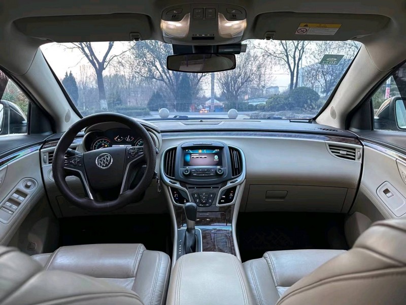 青岛14年别克君越6