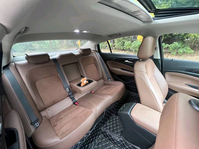 宜春20年别克君威3