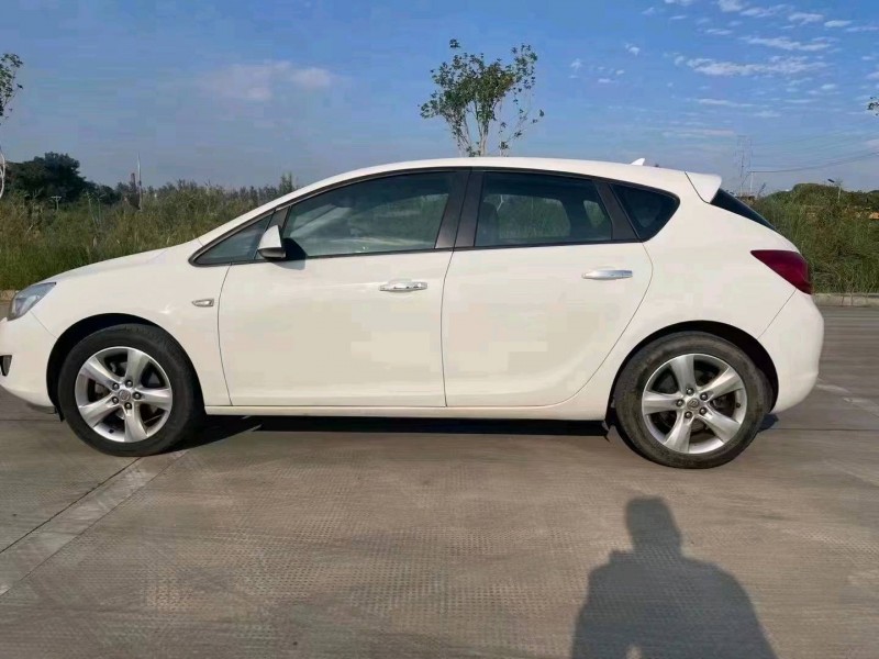 嘉兴14年别克英朗6