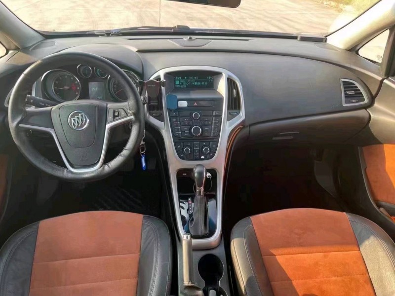 嘉兴14年别克英朗9