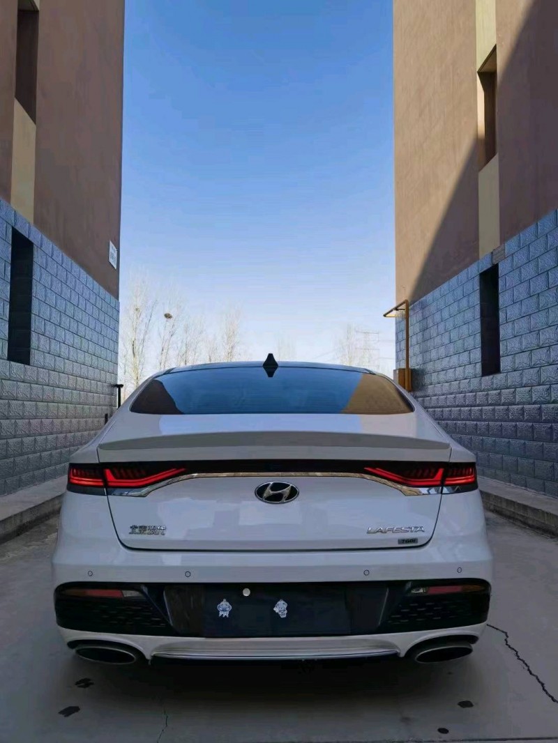 邢台20年现代菲斯塔5