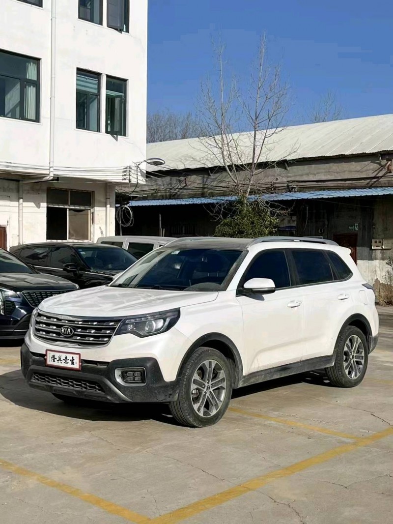 平顶山21年起亚智跑2