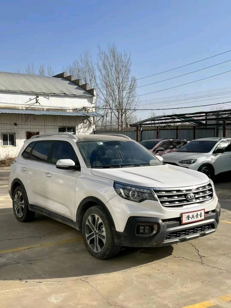 平顶山21年起亚智跑3