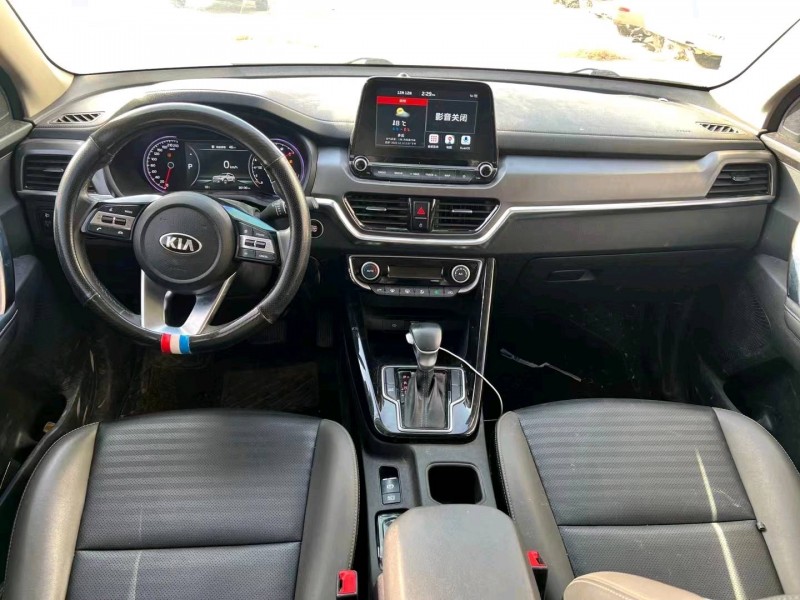 平顶山21年起亚智跑9