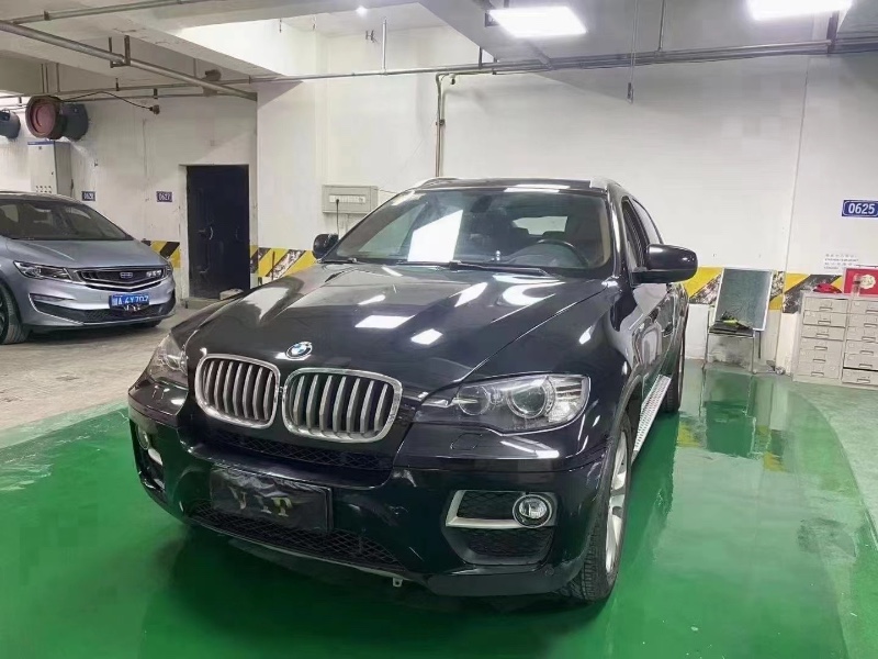 成都13年宝马X68