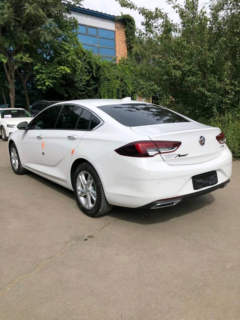 沈阳22年别克君威5