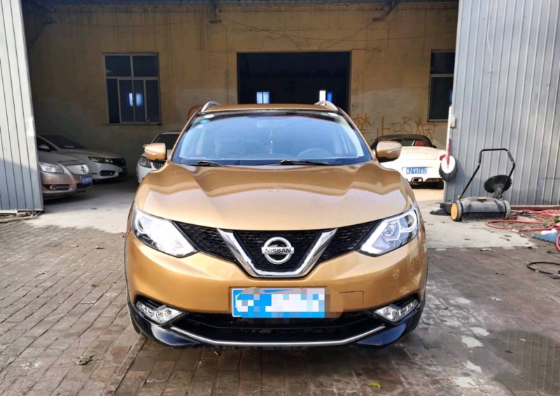 保定16年日产逍客1