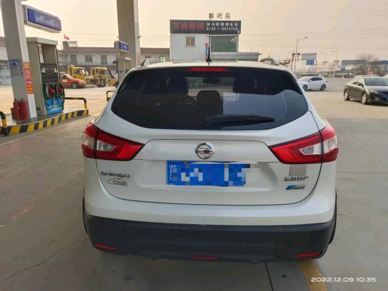 保定17年日产逍客9