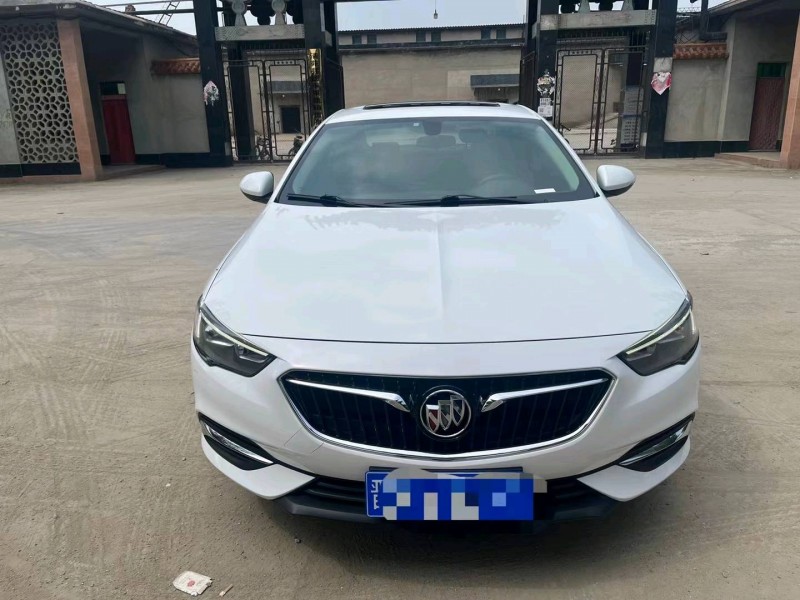 保定18年别克君威8