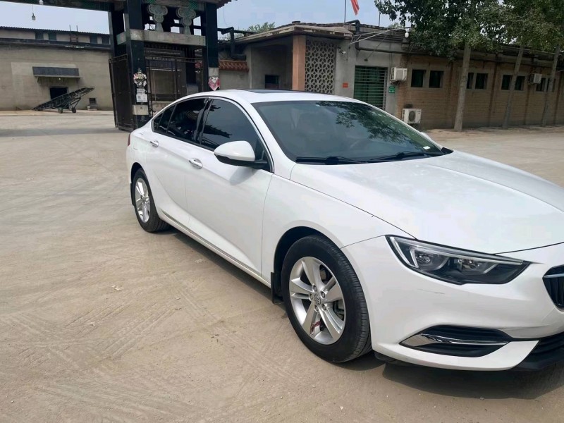 保定18年别克君威7