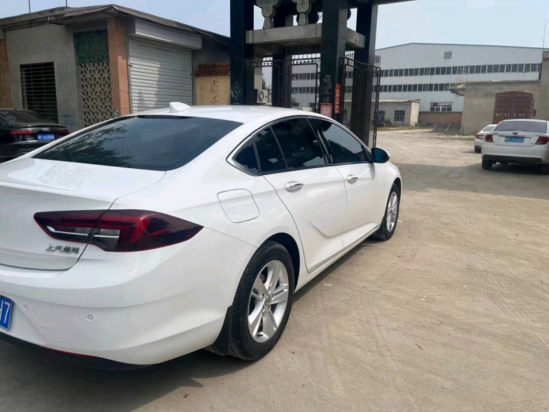 保定18年别克君威2