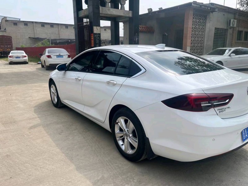 保定18年别克君威1