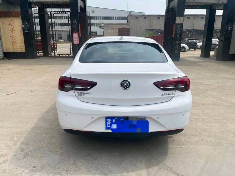 保定18年别克君威9