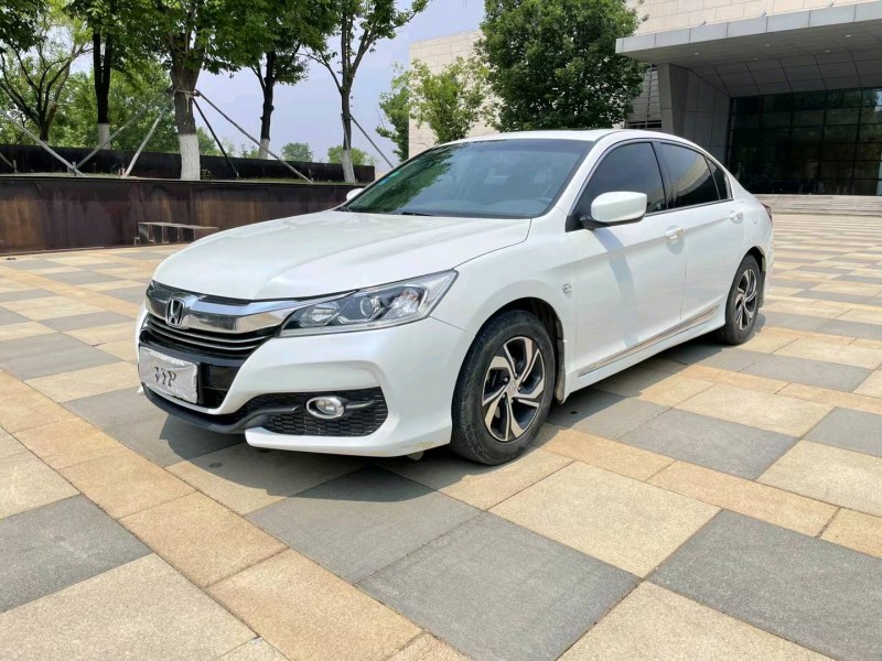 沈阳16年本田雅阁2