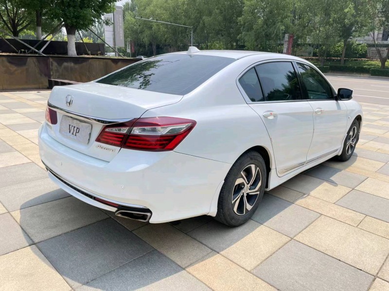 沈阳16年本田雅阁7