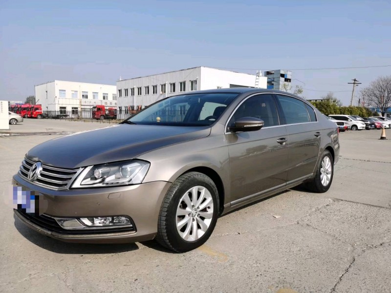 保定14年大众迈腾2