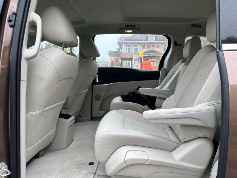 青岛22年别克GL85