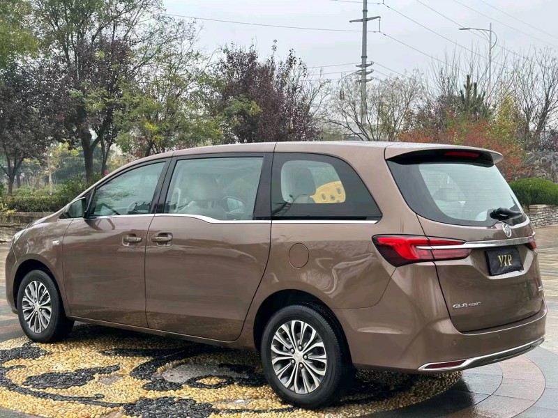 青岛22年别克GL87