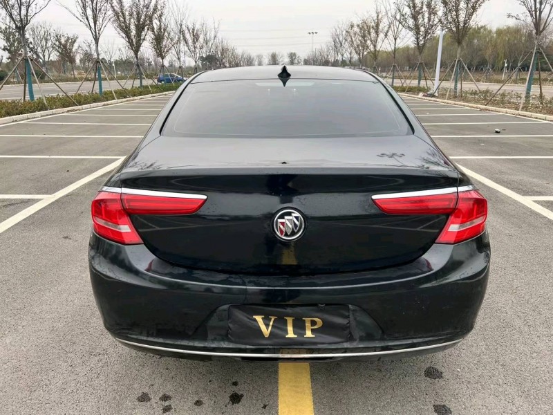 徐州20年别克君越9