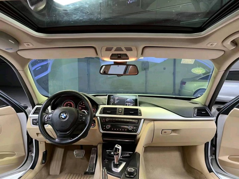 成都13年宝马3系5