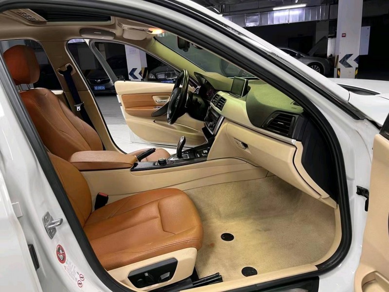 成都13年宝马3系9