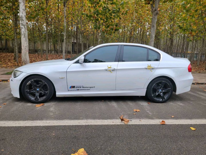 北京11年宝马3系5