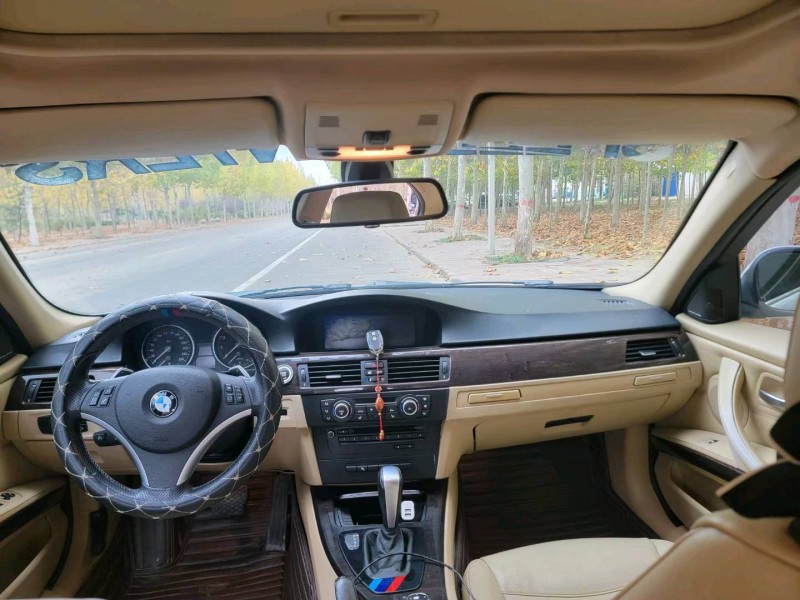 北京11年宝马3系6