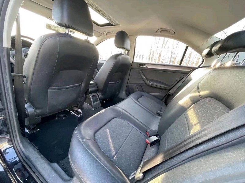 邯郸14年大众桑塔纳9