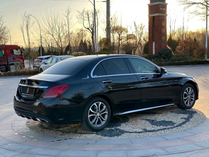 青岛14年奔驰C8