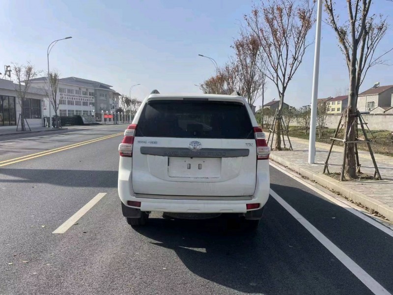 宜昌15年丰田普拉多5