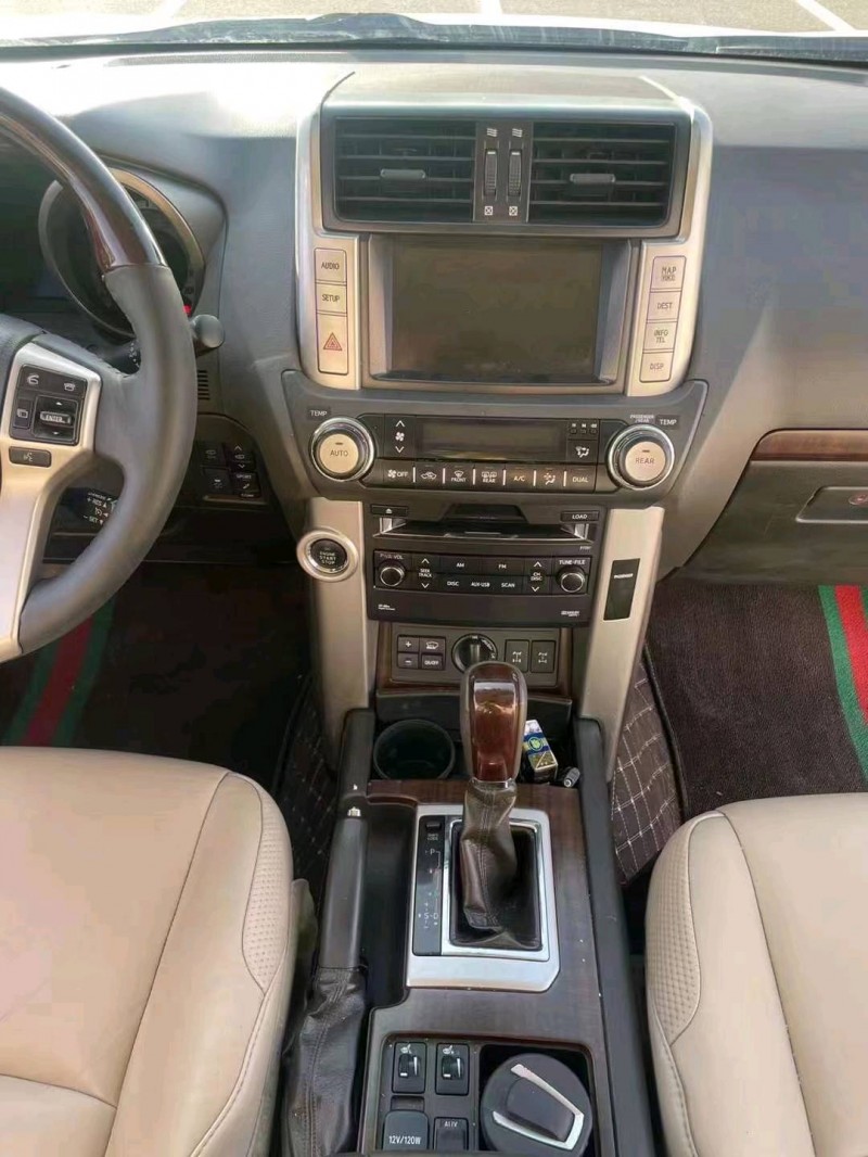 宜昌13年丰田普拉多6