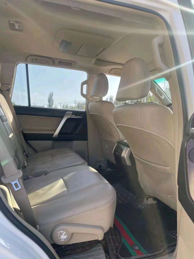 宜昌13年丰田普拉多5