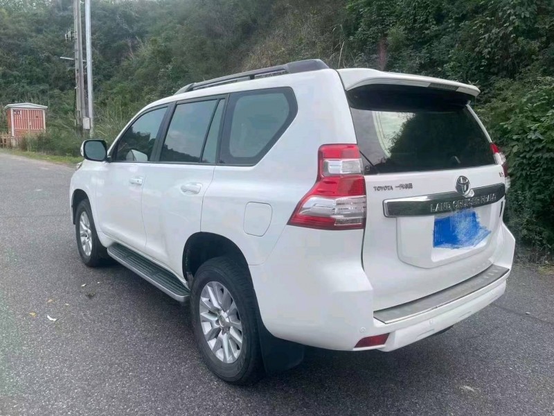 宜昌13年丰田普拉多7