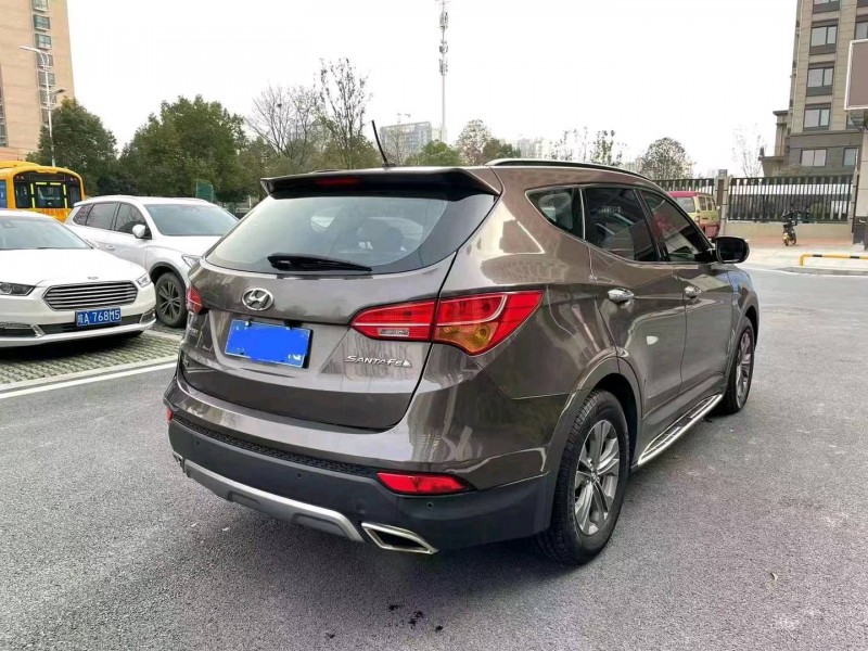 淮南14年现代新胜达4