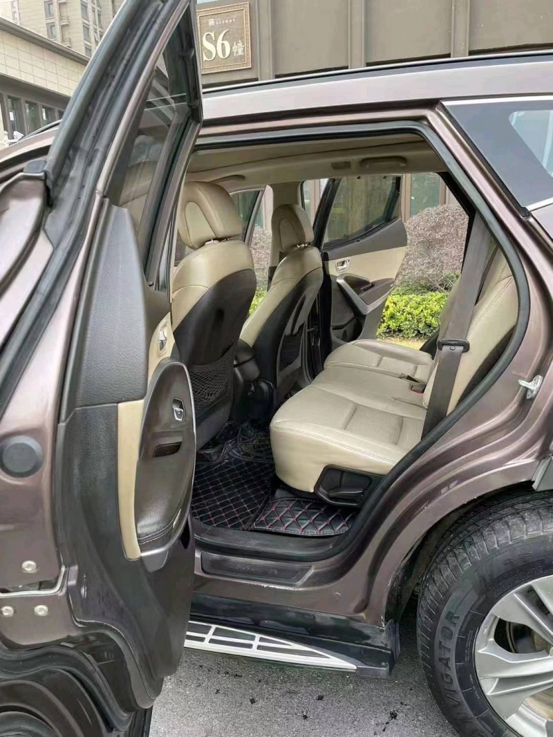 淮南14年现代新胜达5