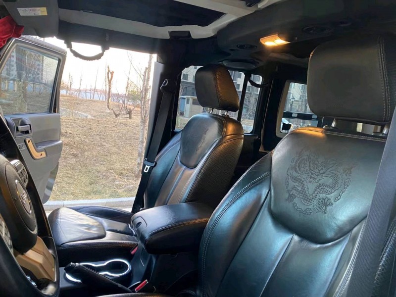 廊坊14年Jeep牧马人1