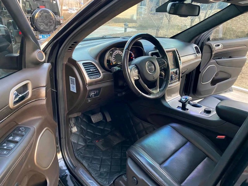 廊坊15年Jeep大切诺基1