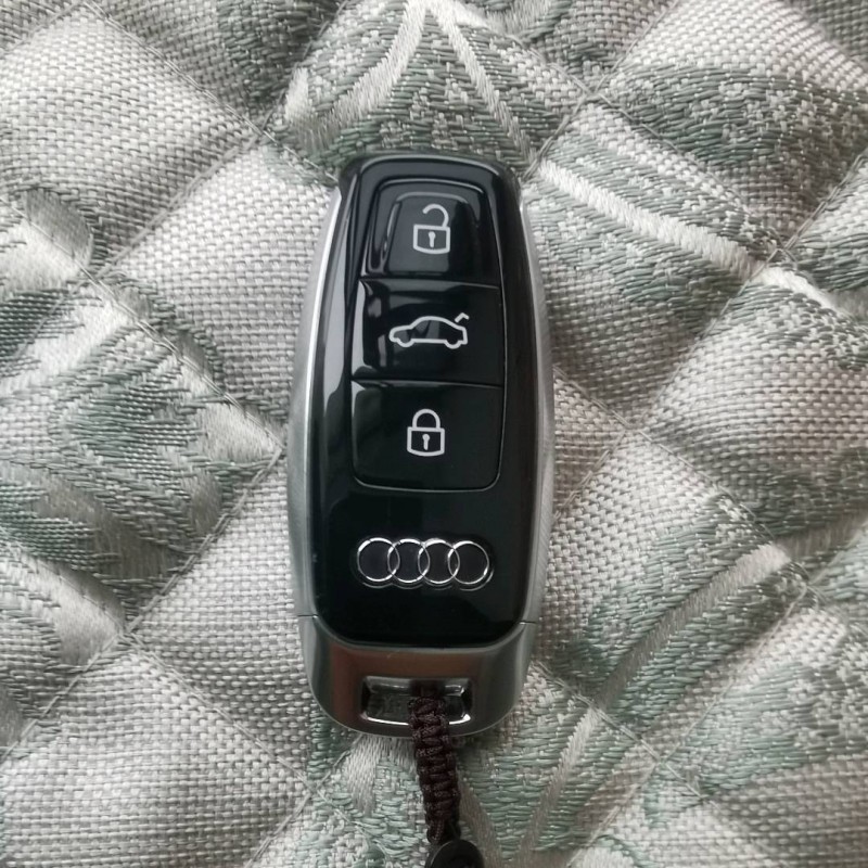 成都15年奥迪Q71