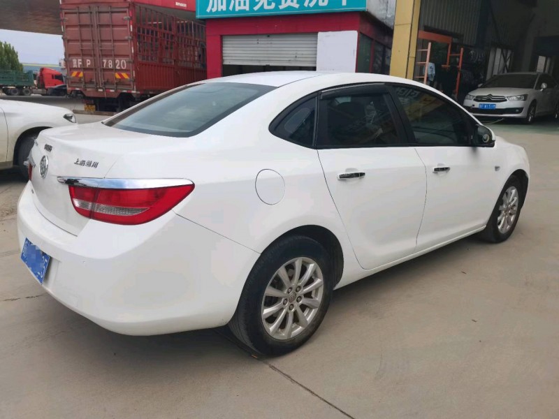 保定15年别克英朗GT4