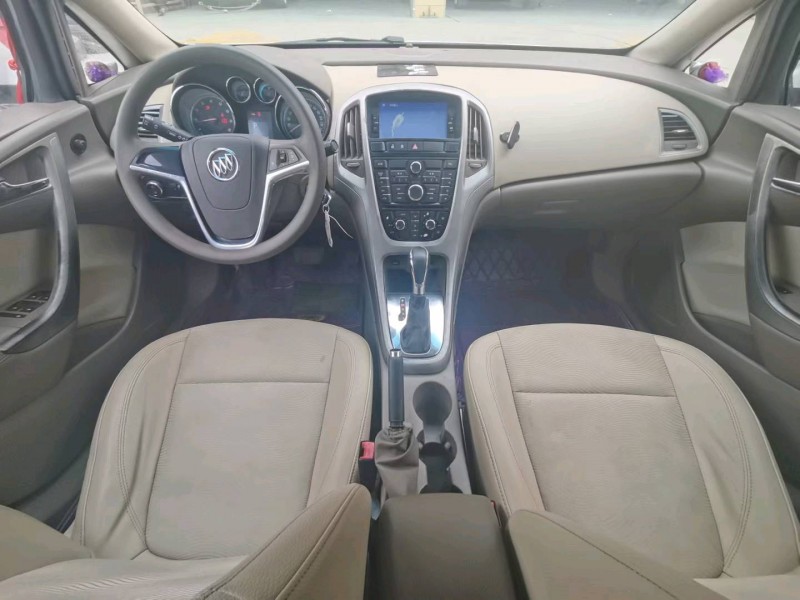 保定15年别克英朗GT7