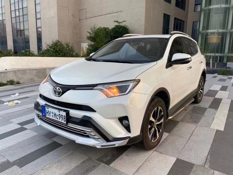 汕頭17年豐田RAV45