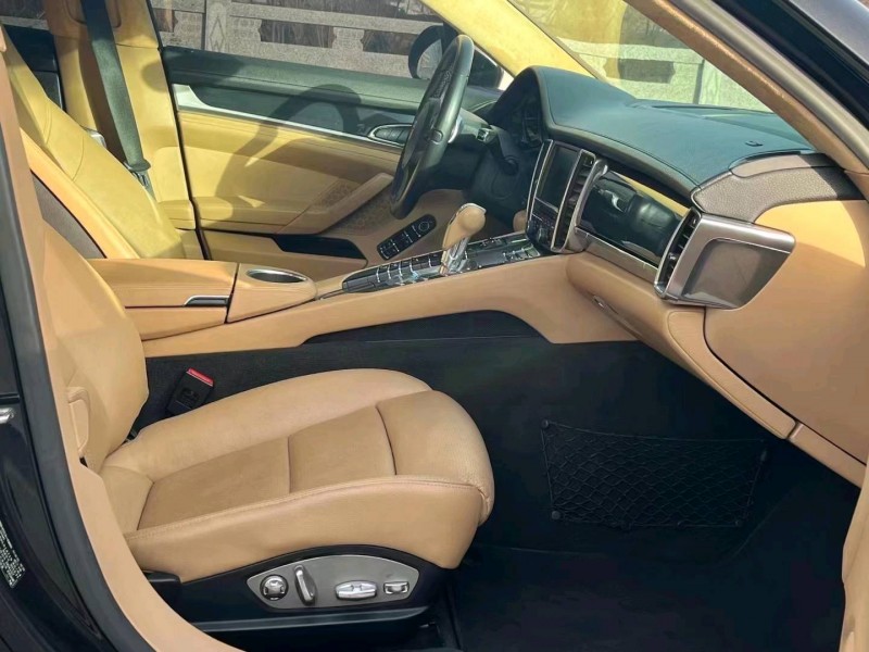 宜昌18年保时捷帕拉梅拉6