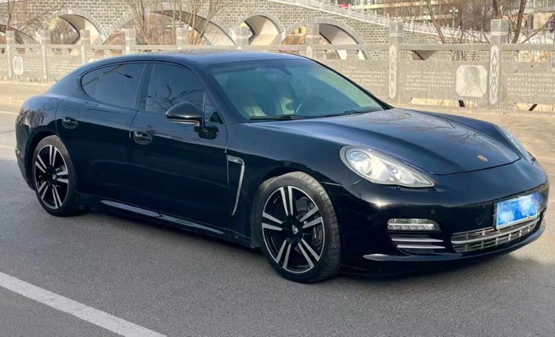 宜昌18年保时捷帕拉梅拉5