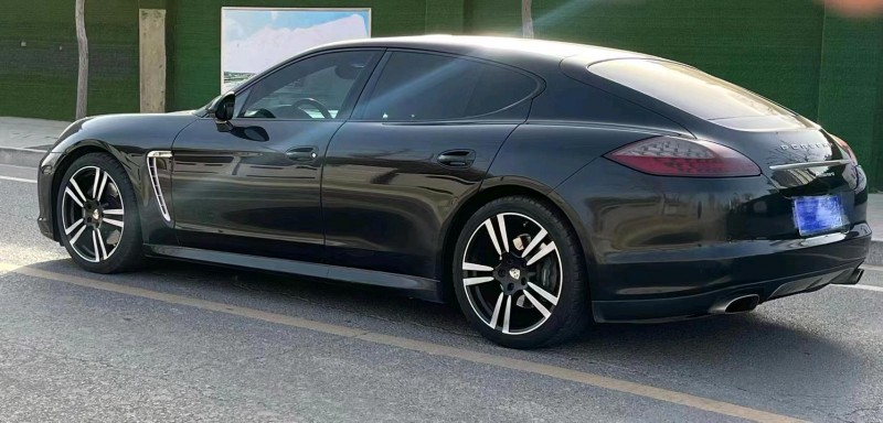 宜昌18年保时捷帕拉梅拉2