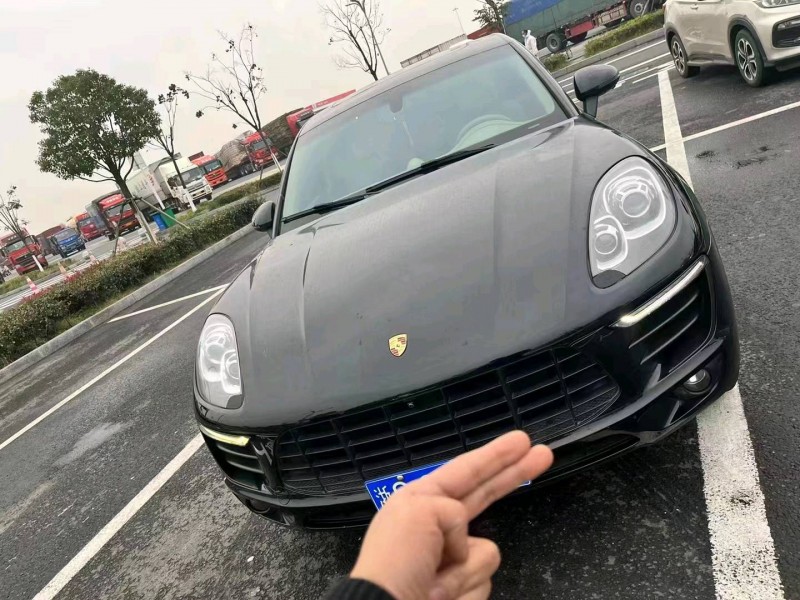 常州15年保时捷Macan1