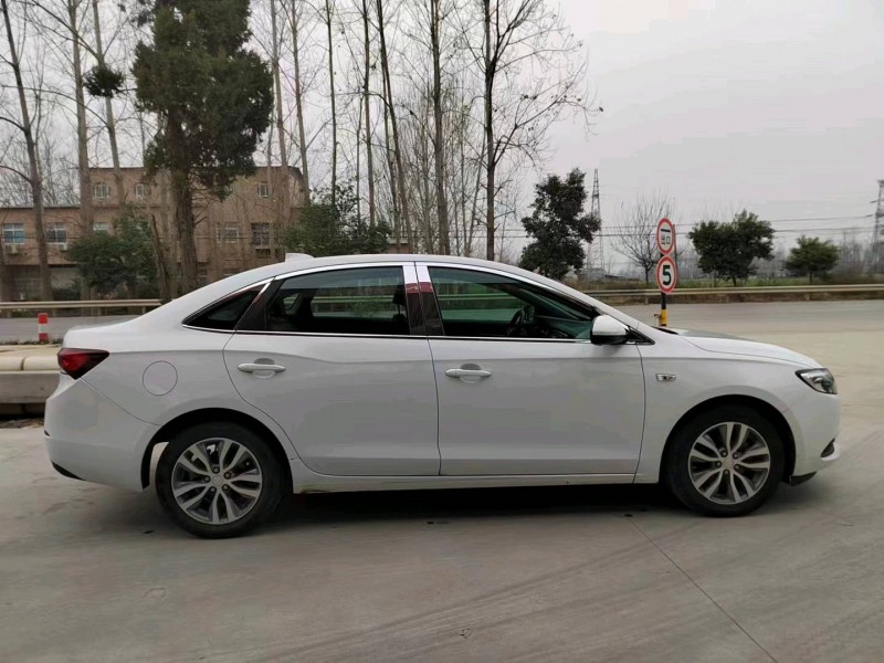 北京18年别克英朗4